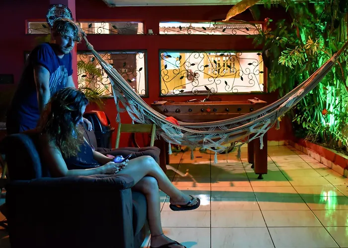 Leo'S Clan Beach Hostel Paraty